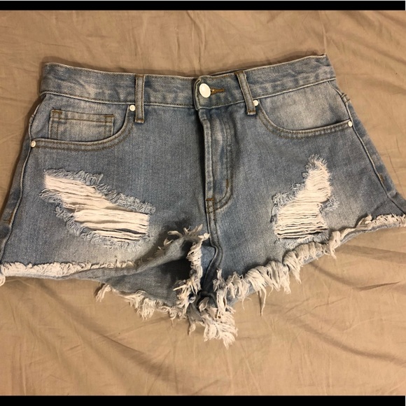 Shorts - Picture 1 of 2